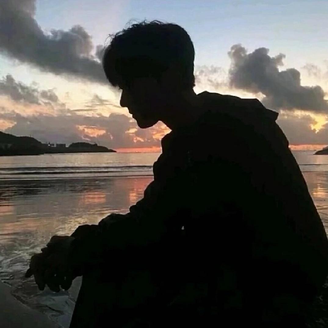 প꯭᨞兜兜🍬有糖