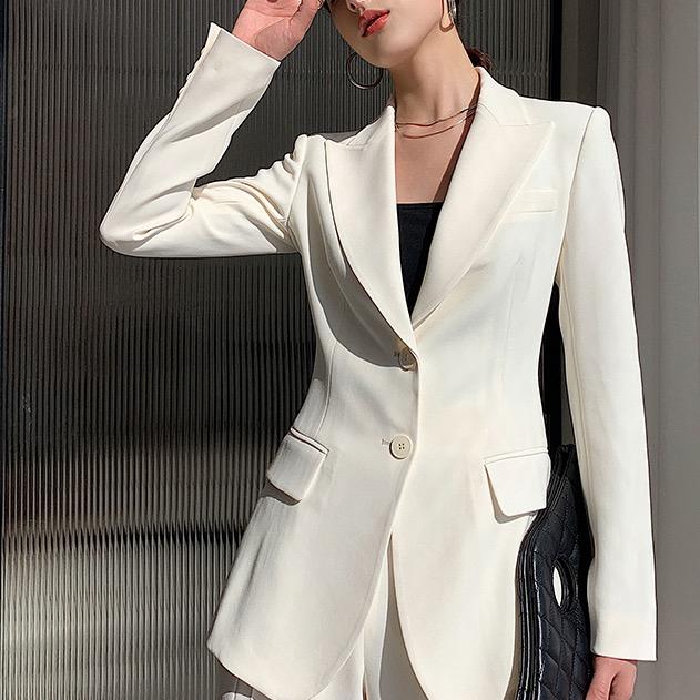 主叶东莞市宝枝林服装有限公司女装专卖店