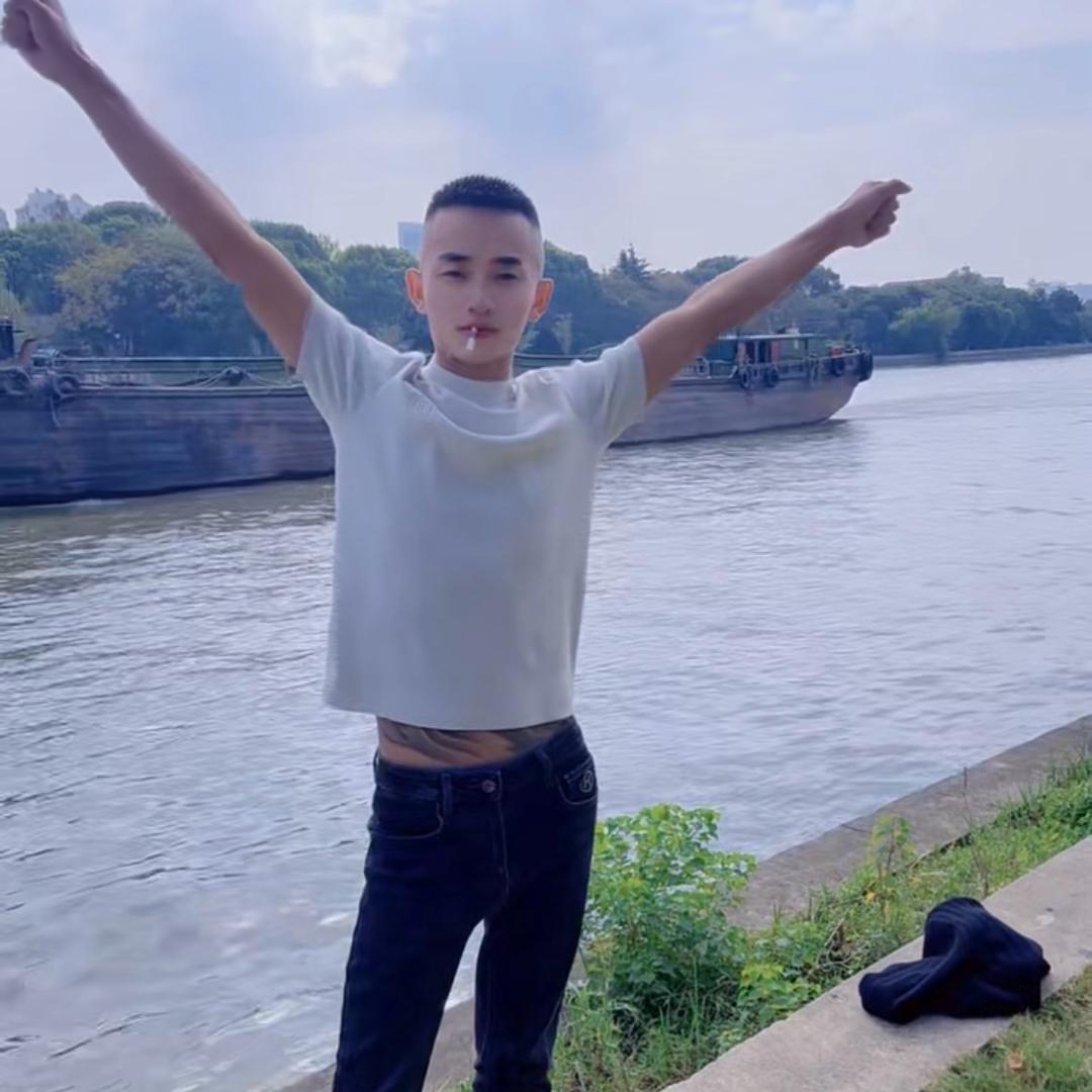 名 满 江 湖 🔥
