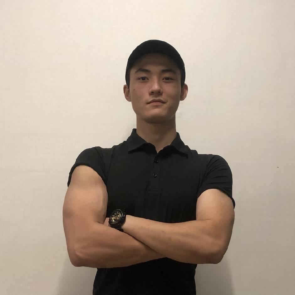 肌械厂健身（联合创始人） 阿果