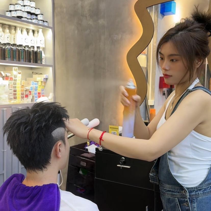 剪男发的女托尼(收学员)