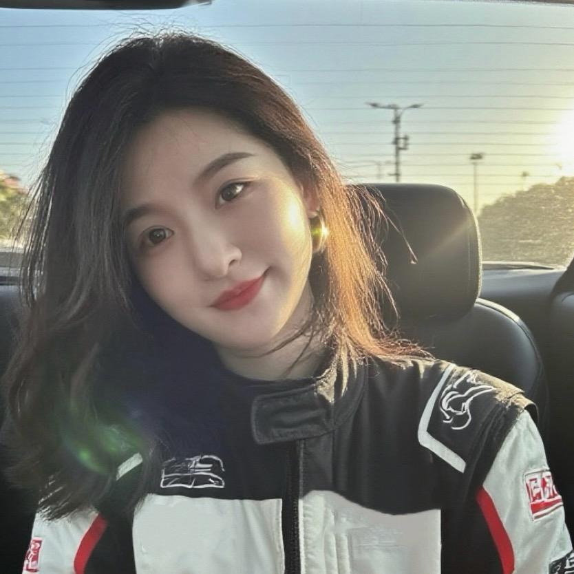 YAN妮子