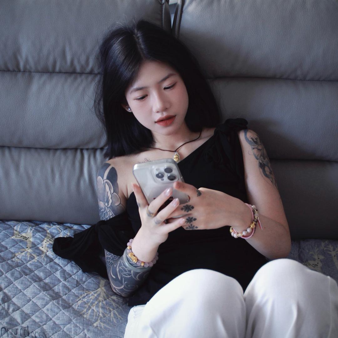 杨了挠一挠