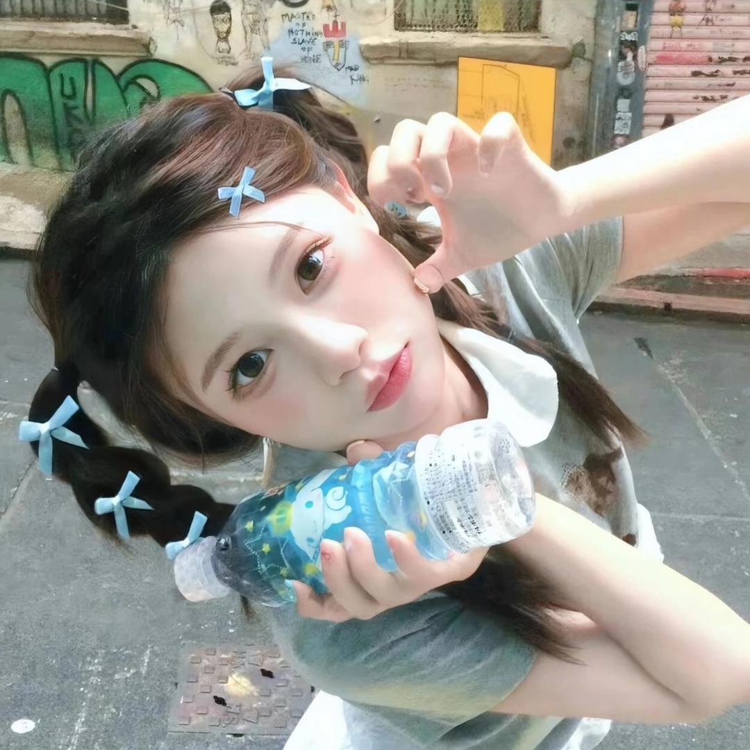 周周♛