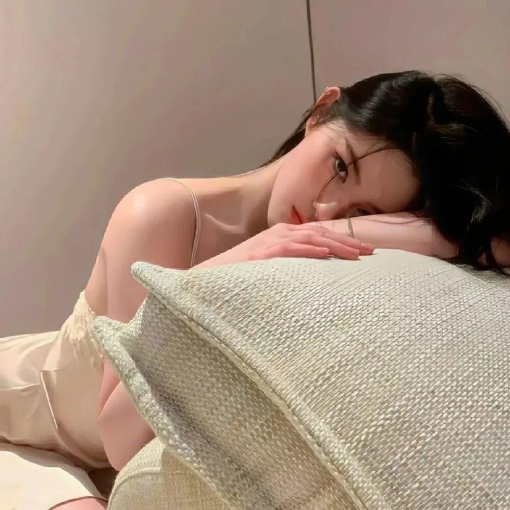 今日花绮罗