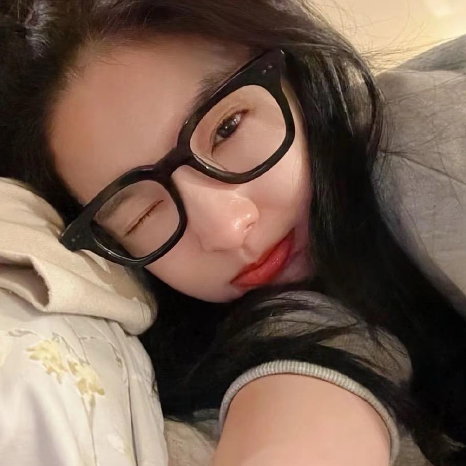 小童.