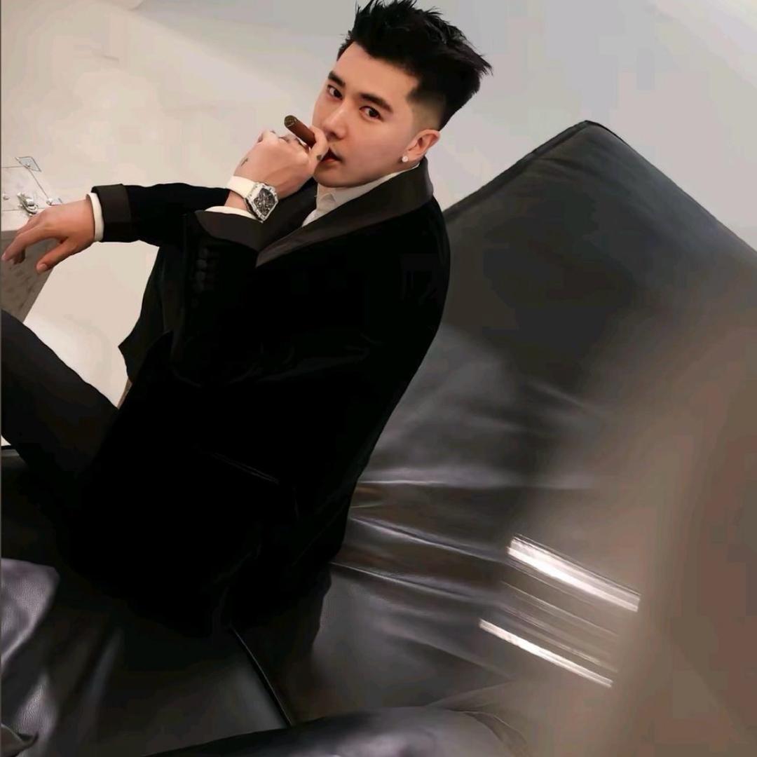 杨圣坤～高级穿搭