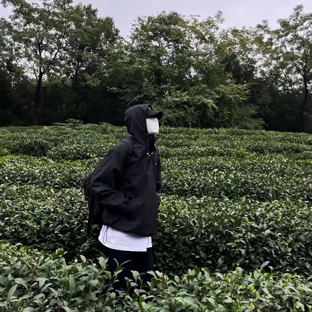 没事追屁玩