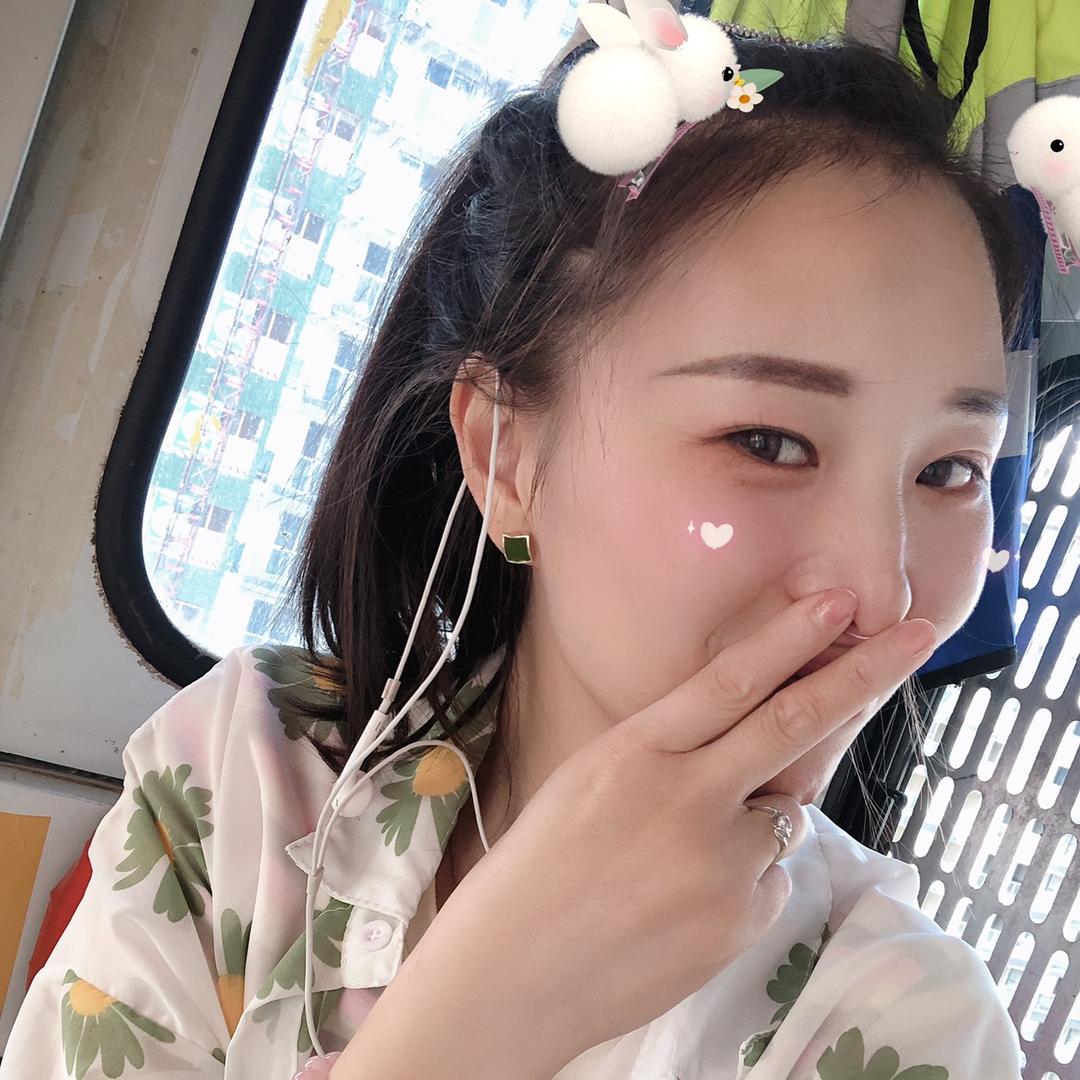 六月的海