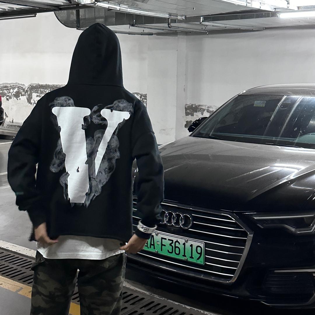 多次拒绝卡戴珊.