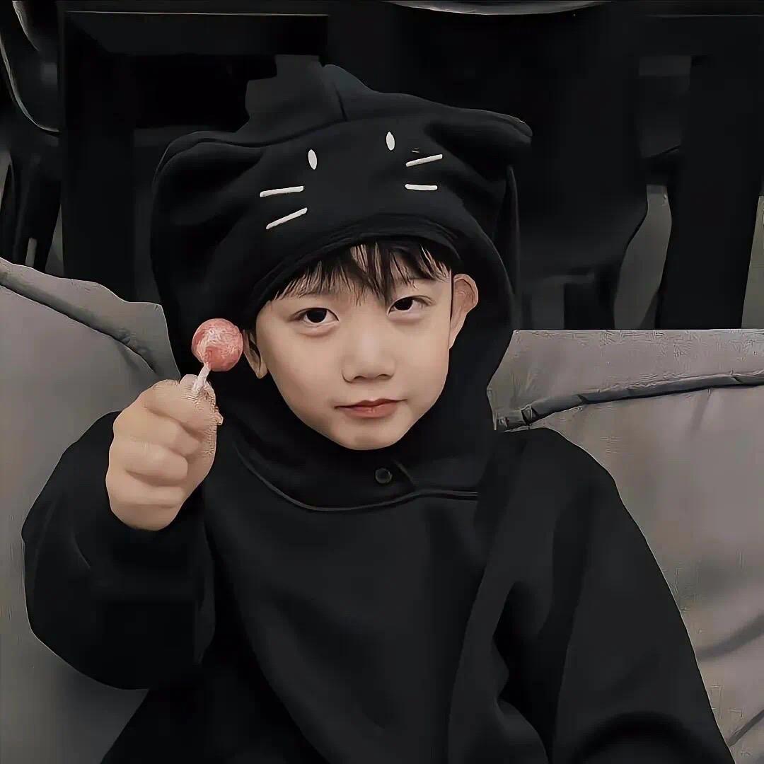ZHANG✨