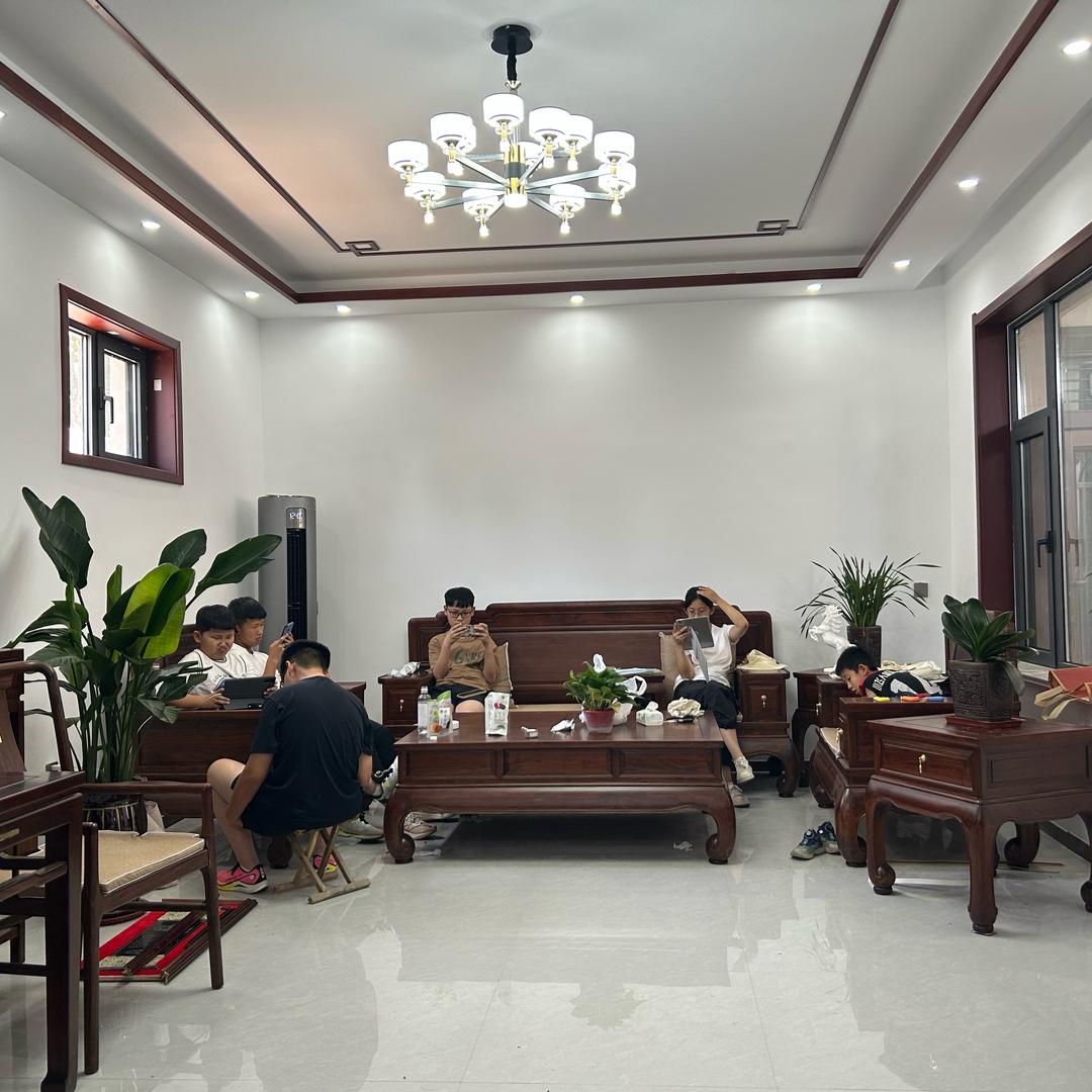 王丽鹏