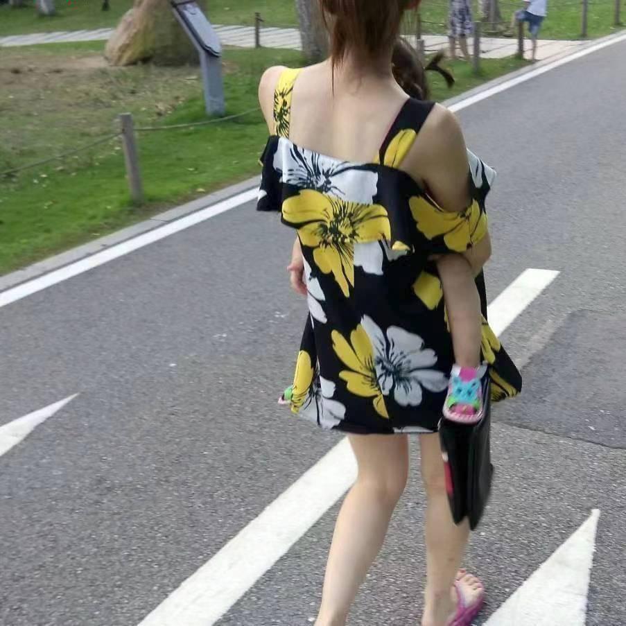 妍妍爱穿搭