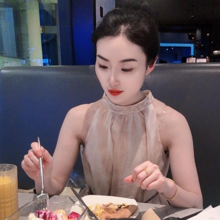 张女士