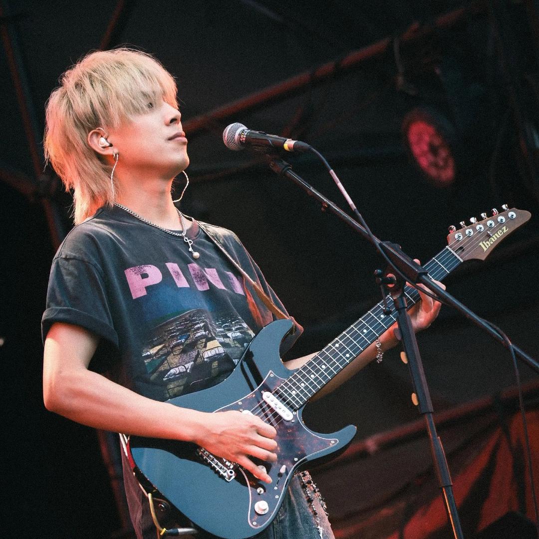 Chen.🎸