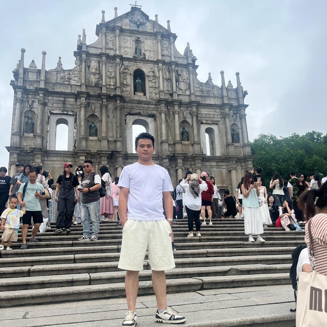 云浮地坪漆聚氨酯固化施工杰