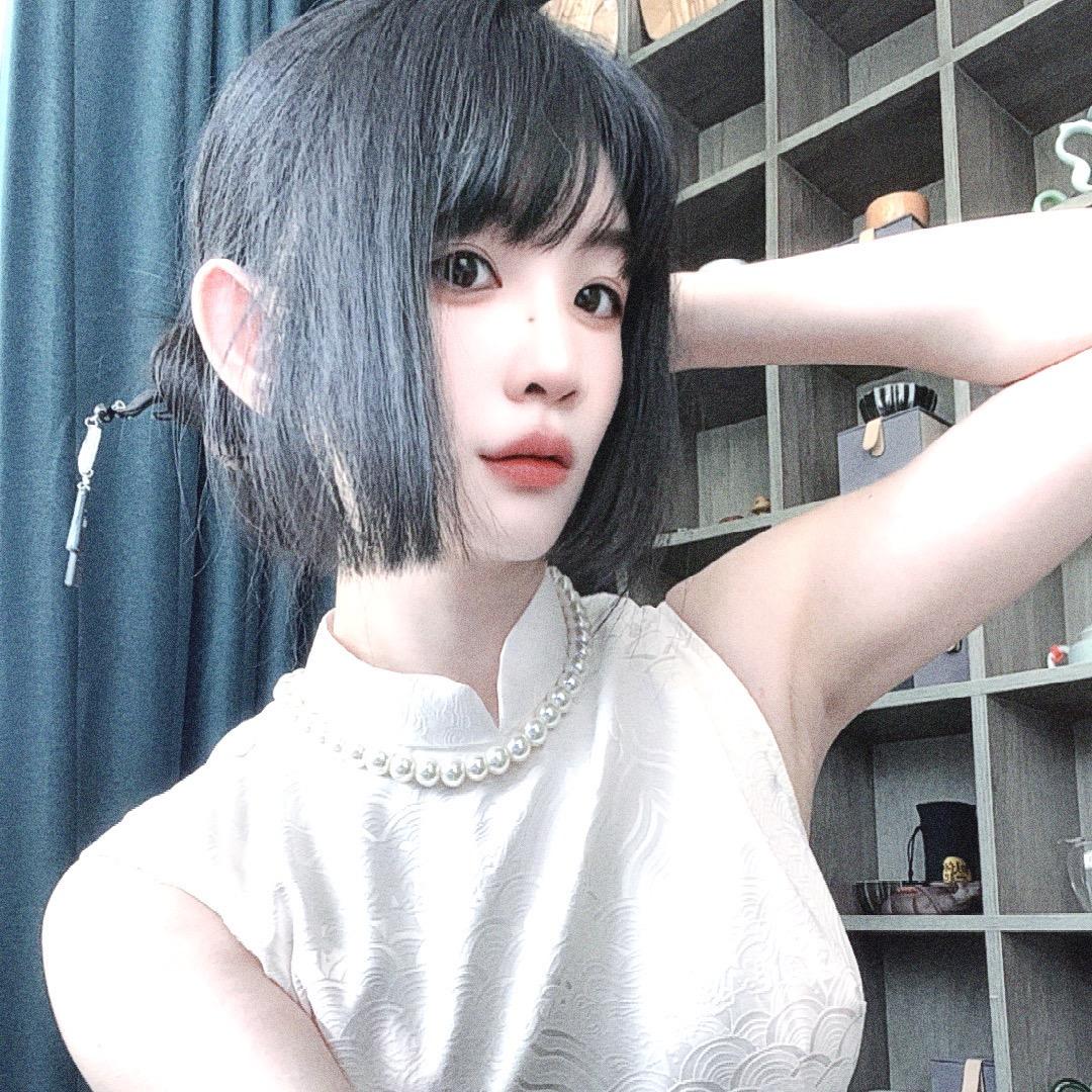 高冷萝莉