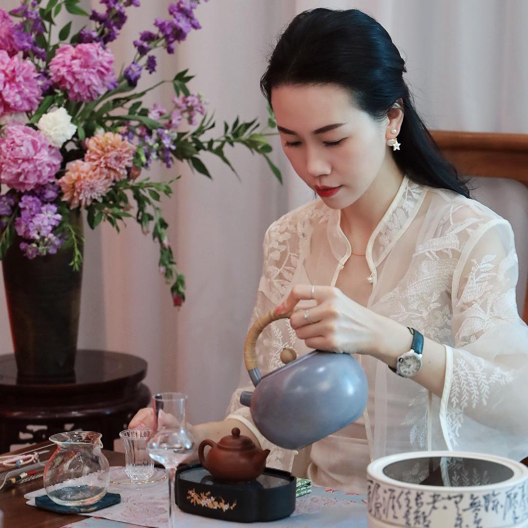 福建龙岩-仟贵茶叶-晓芳