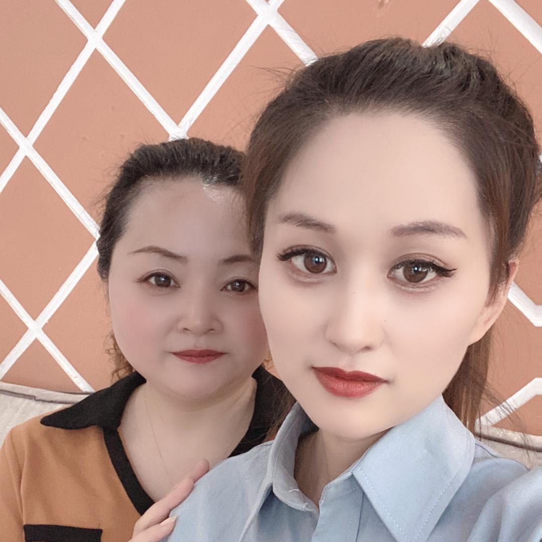 笑笑婆媳服饰穿搭(工厂店)