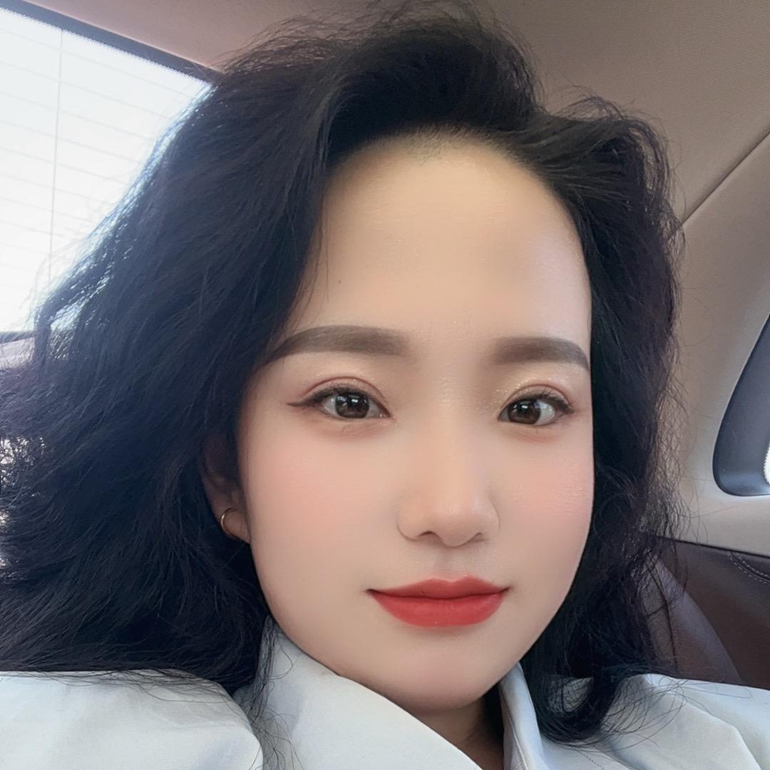 高冷的小胖子。