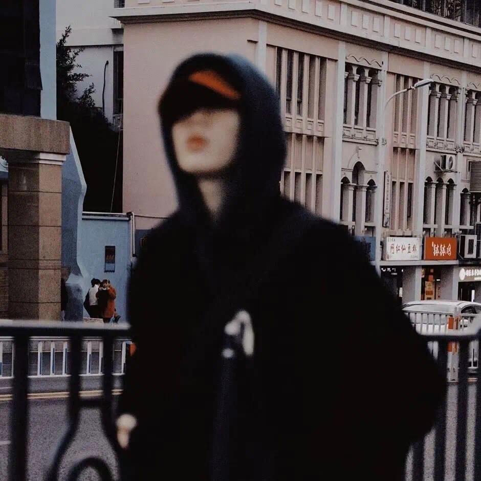 逃往七月