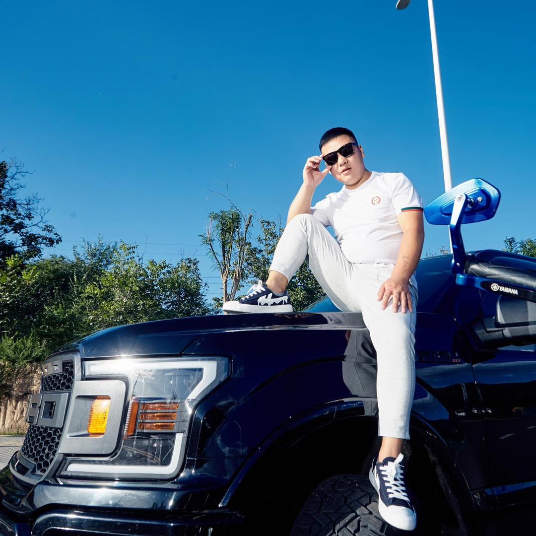 鑫安二手车龙龙