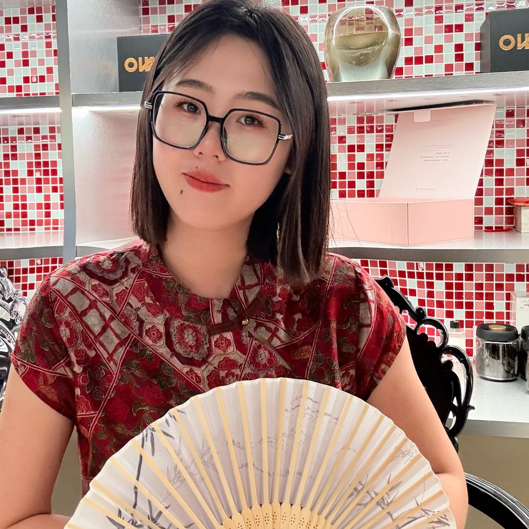 烟台燕公子·芭莎女装 婷婷