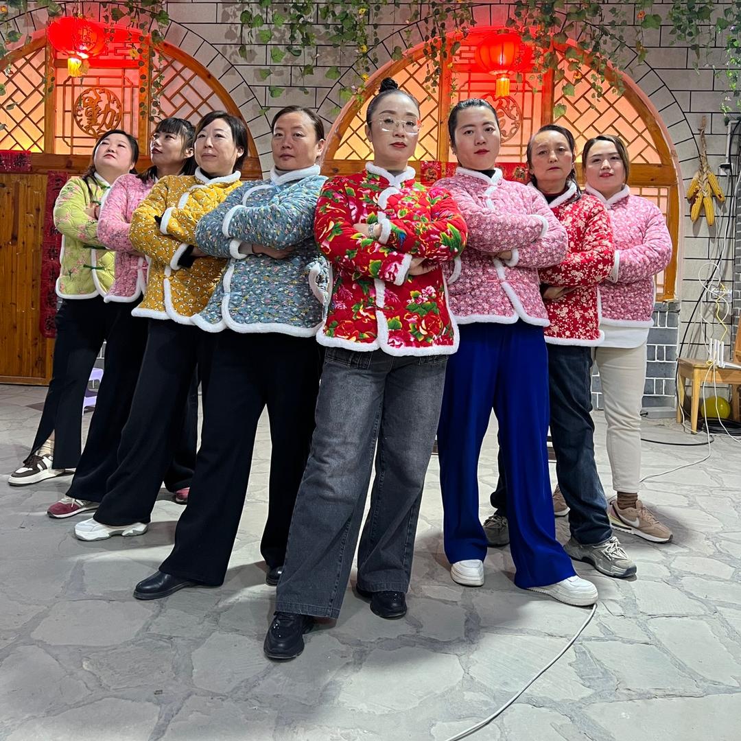 土洼洼上的一群婆姨