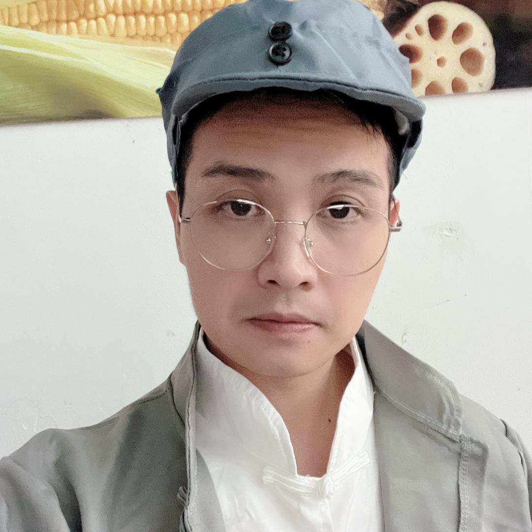 张8万