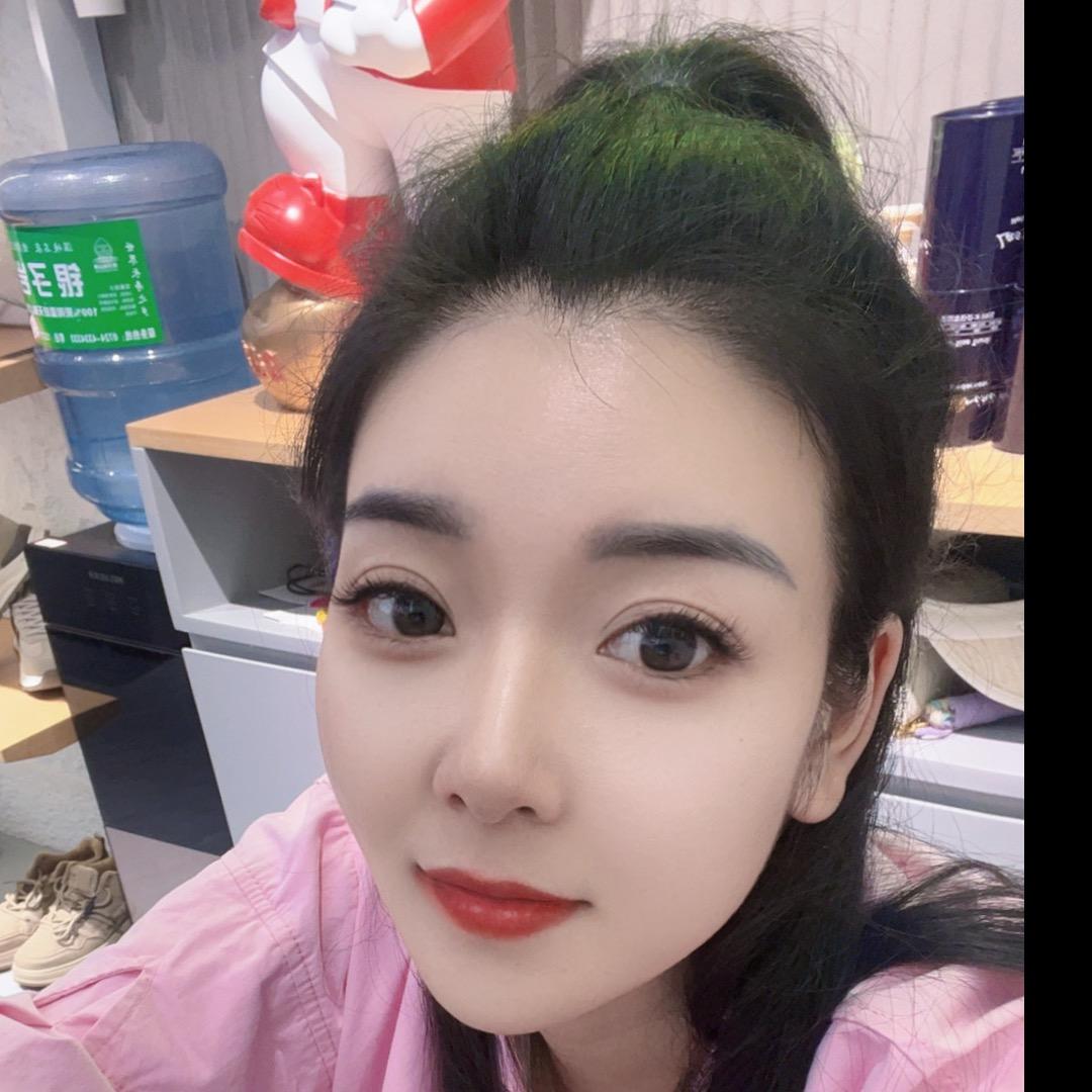 小💗弯弯