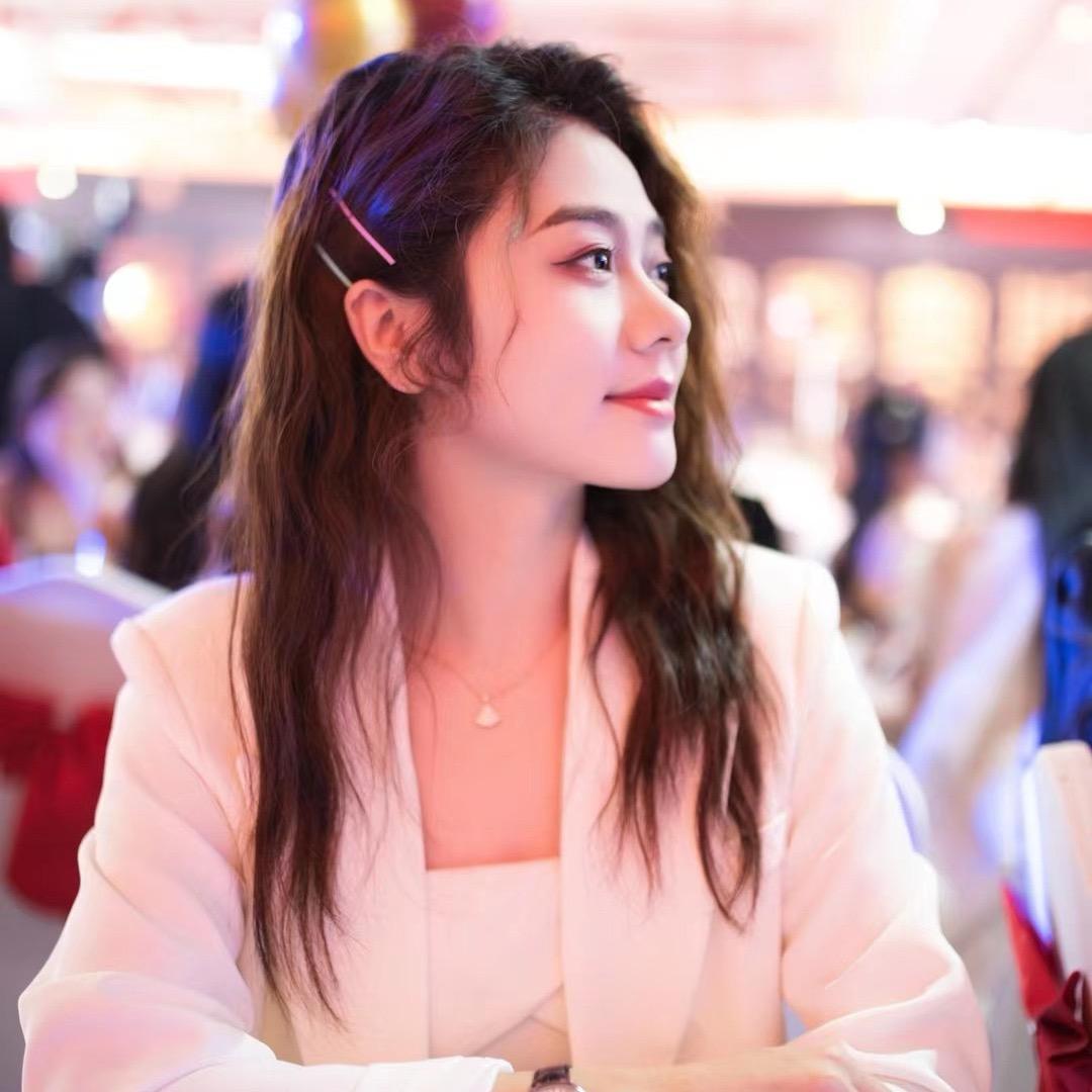 🎙️李瑶瑶⁹⁹⁹⁺