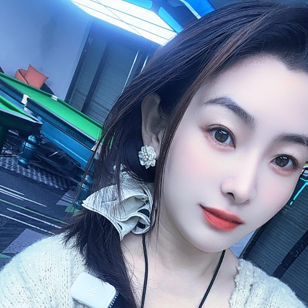 河北曹仕台球桌厂颜颜