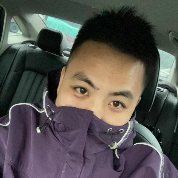 活泼可爱的暖男