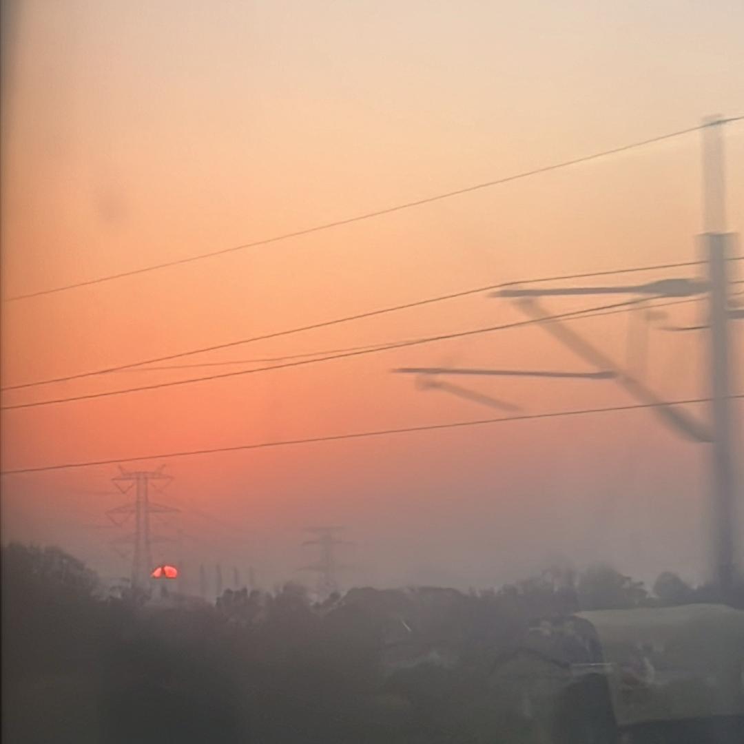 我不配