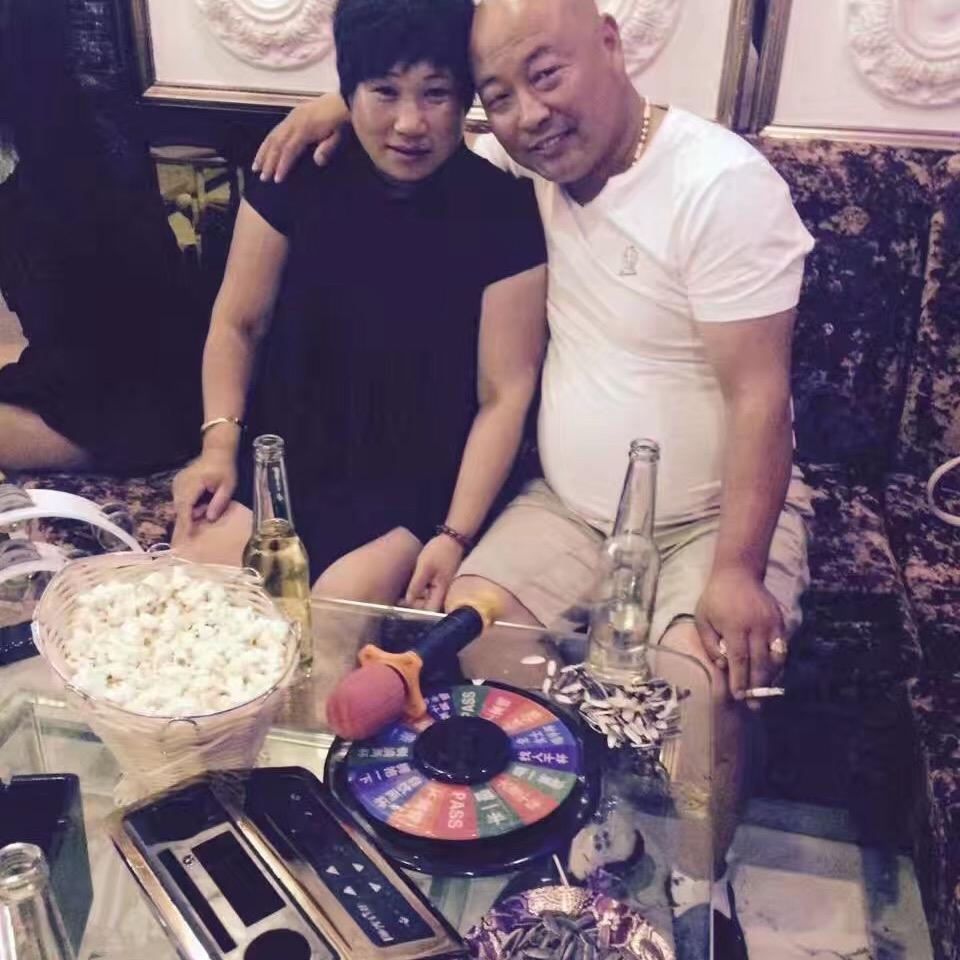 小郝栗子干果店