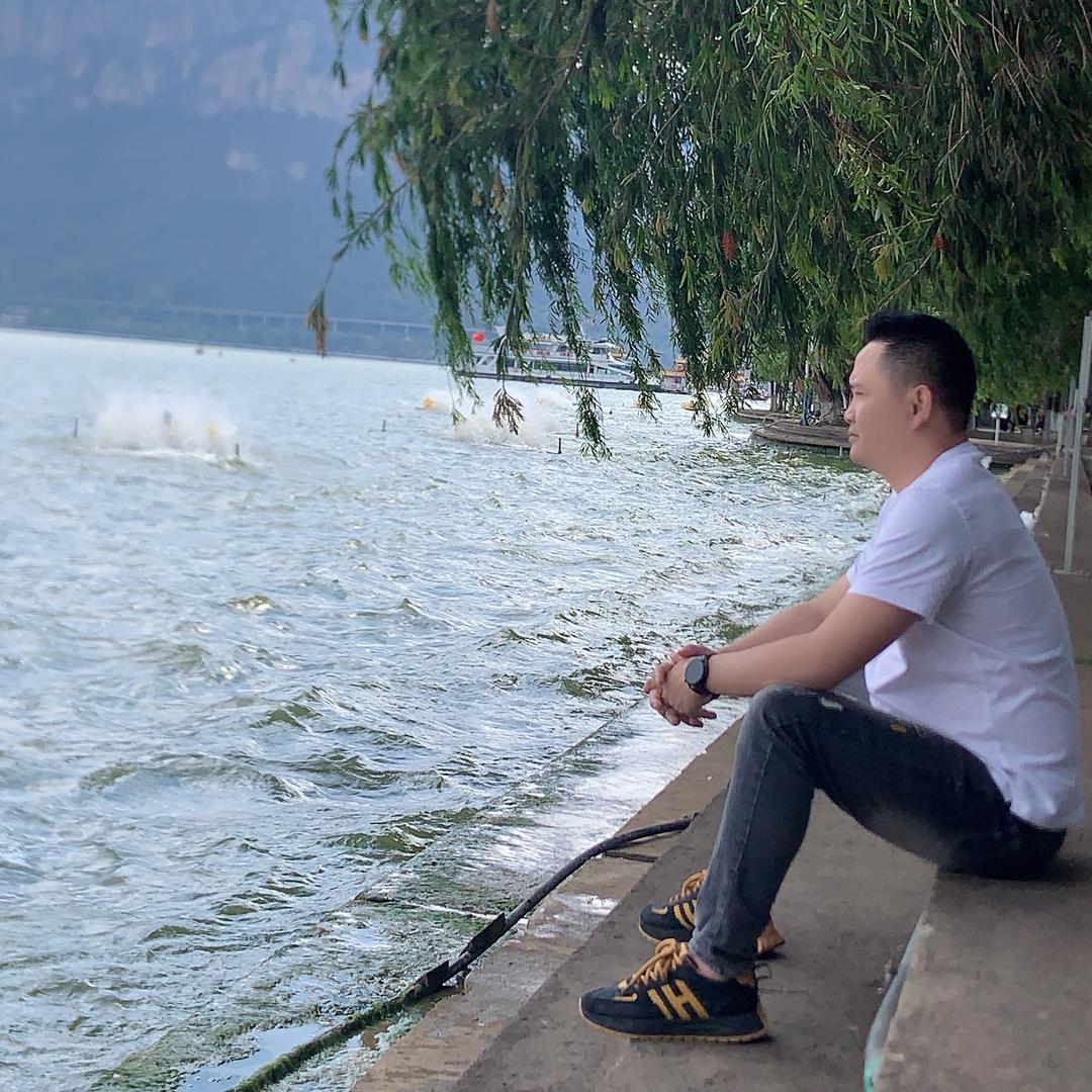 江门宇浩照明有限公司