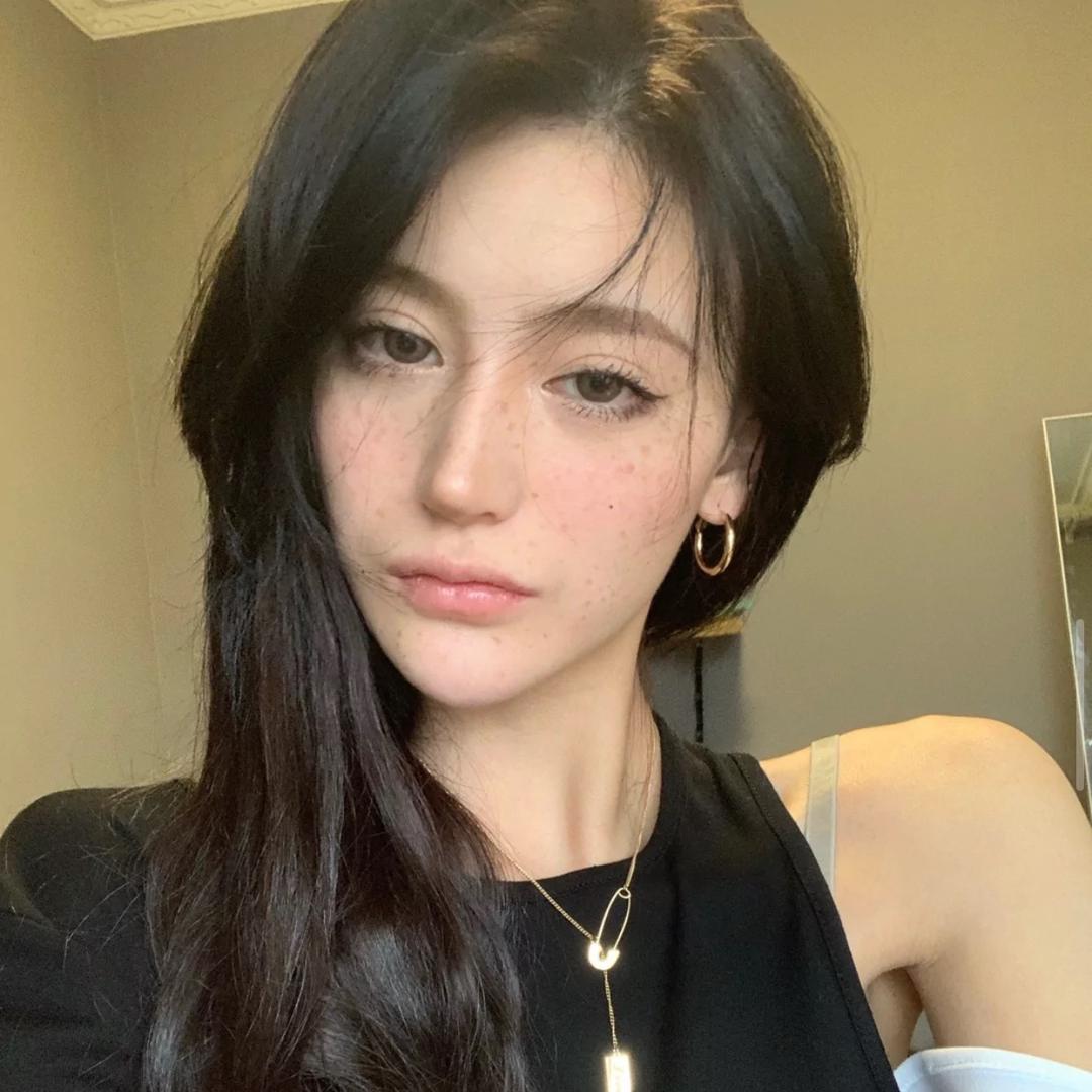 雯子又换昵称了