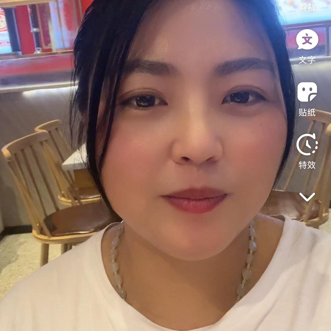 带刺的辉玫瑰
