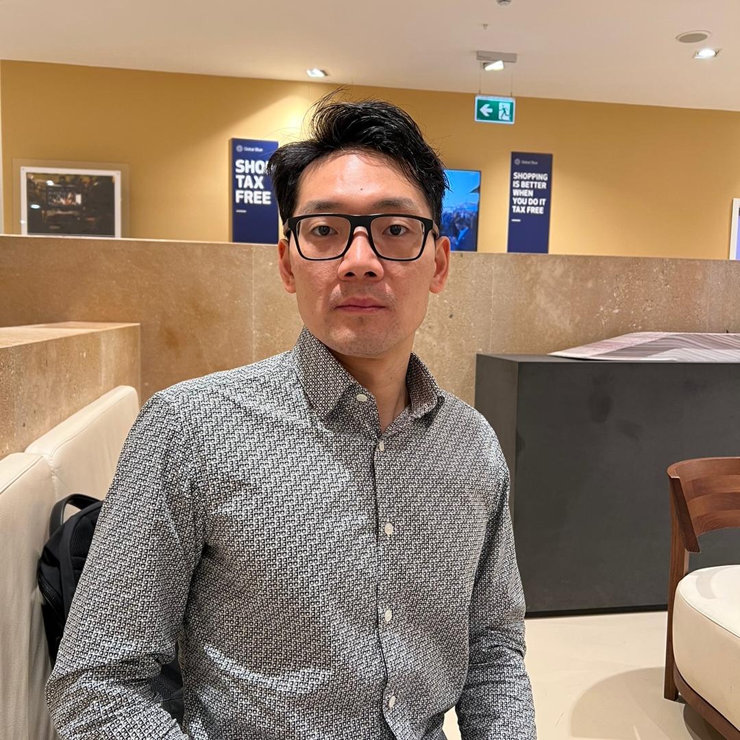 Alex伍 在意大利