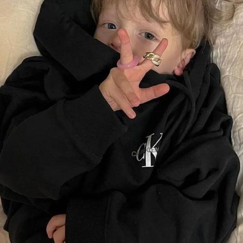 小屁孩有只小十八