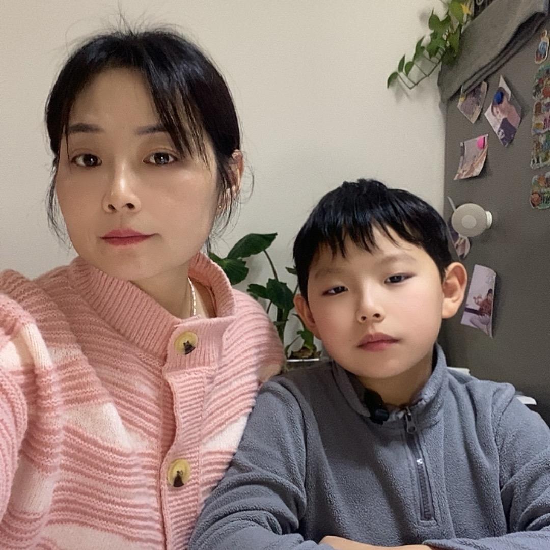 然然和妈妈吖