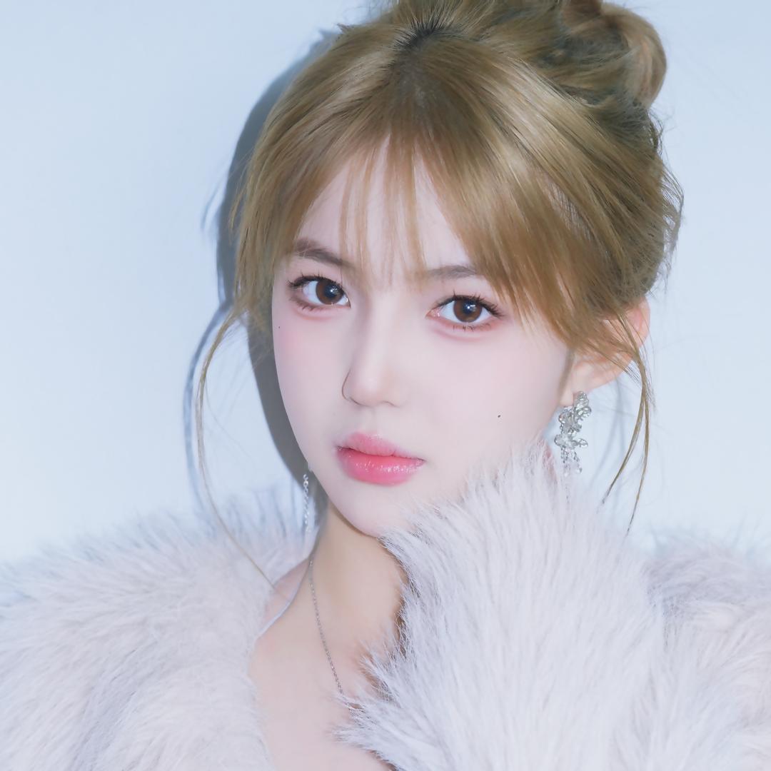 CT第一内向小女孩