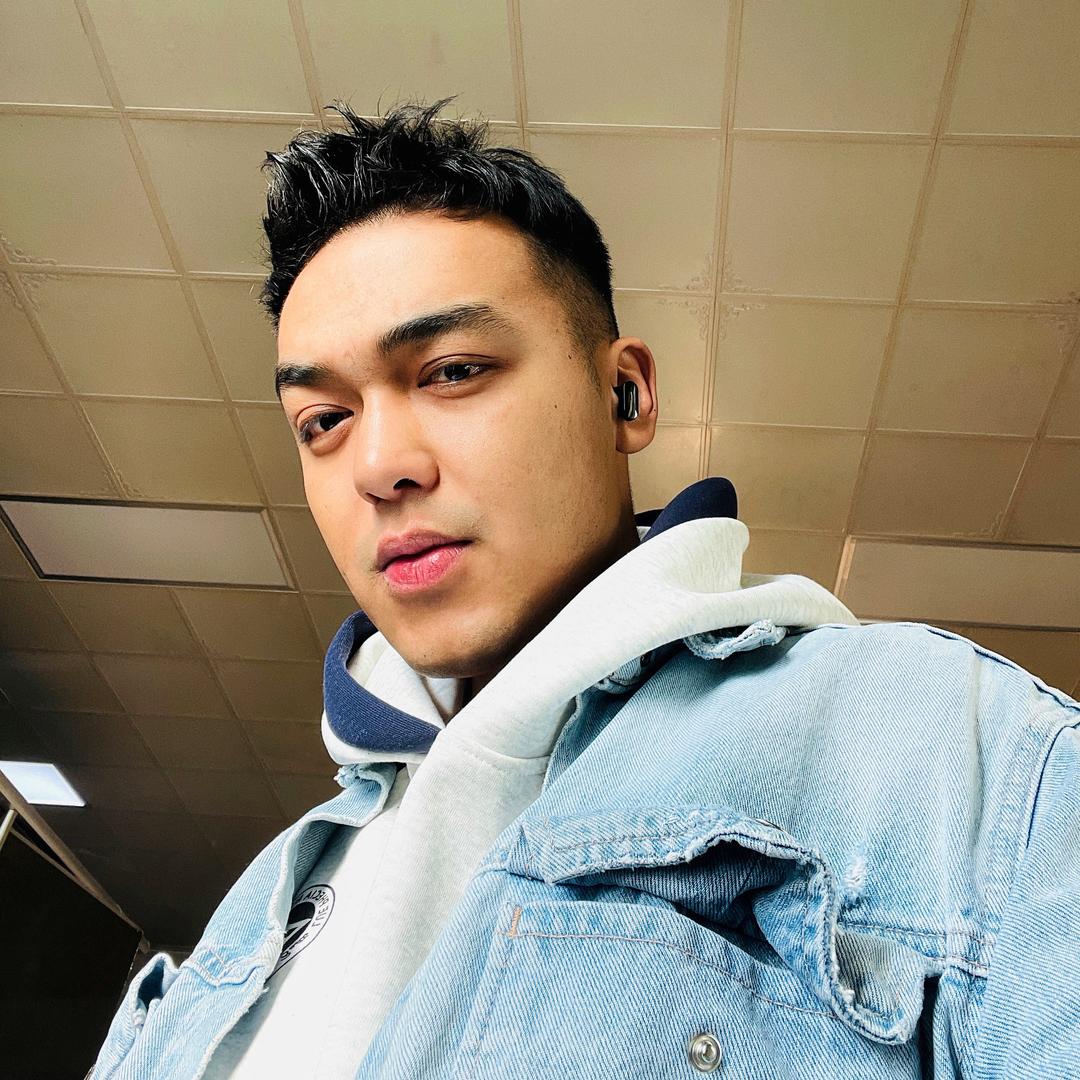 Adil 声控在解说