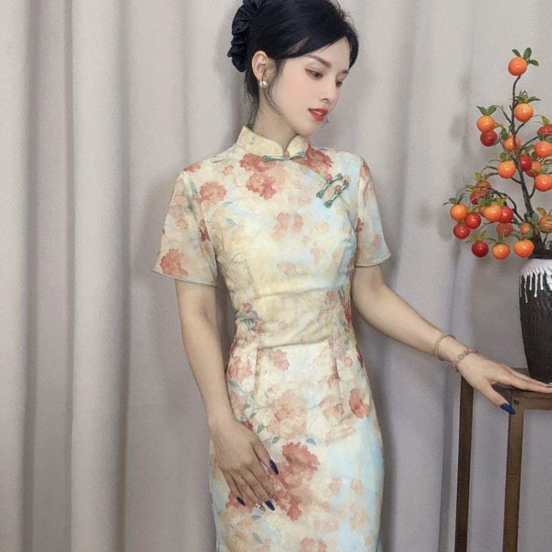 星星小个子旗袍