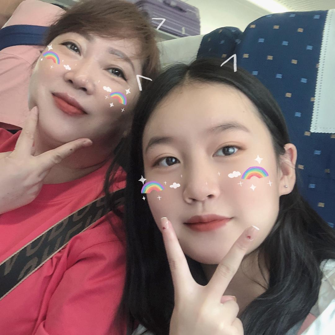 候静怡的三姨