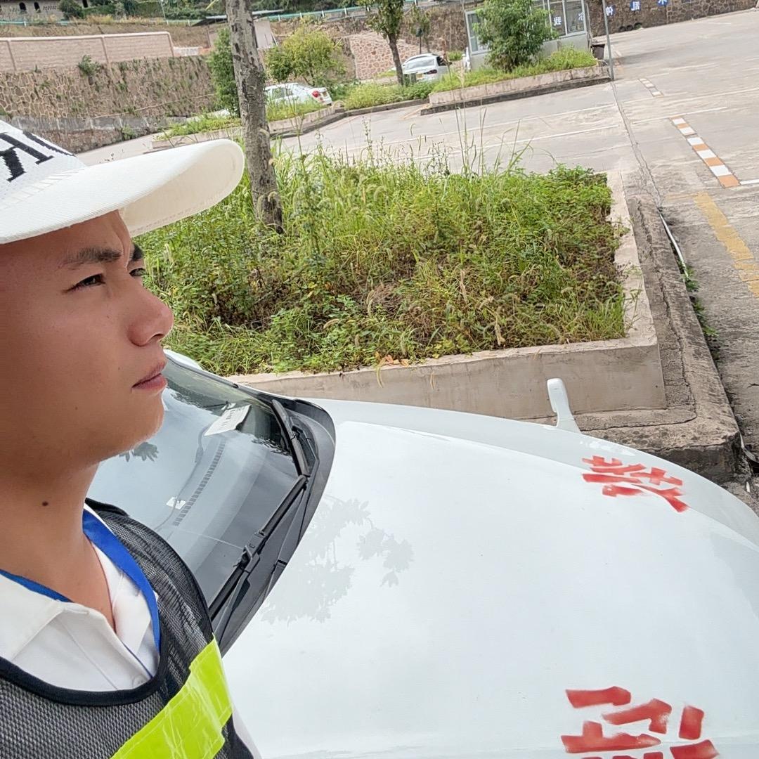 镇远金通谢教练