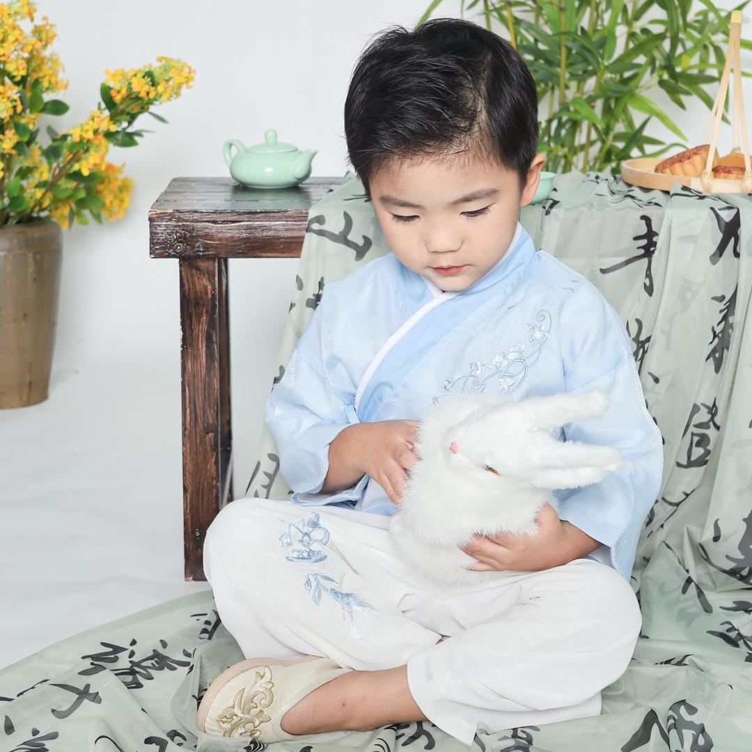 我可爱的小弟弟