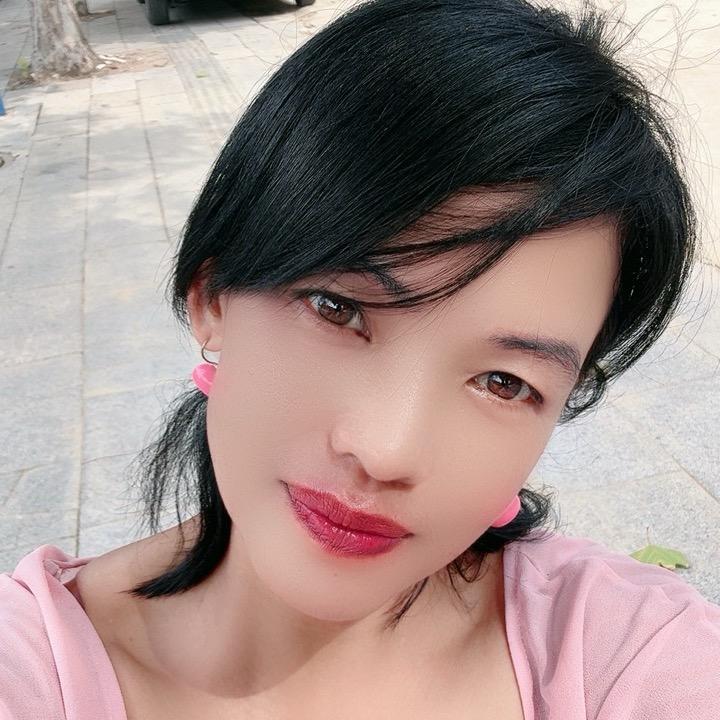 丫头爱唱歌🎤