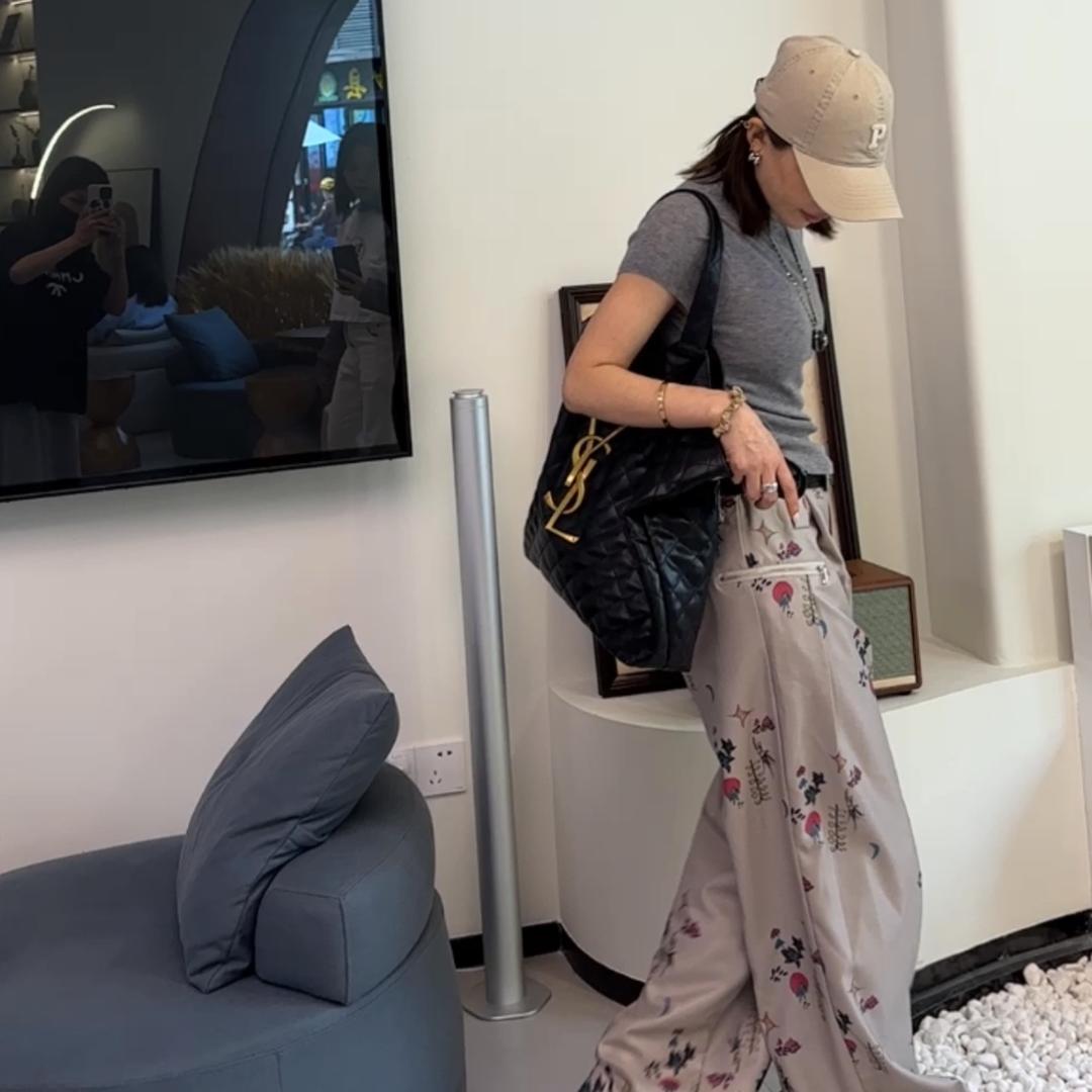 何碧服饰现货号