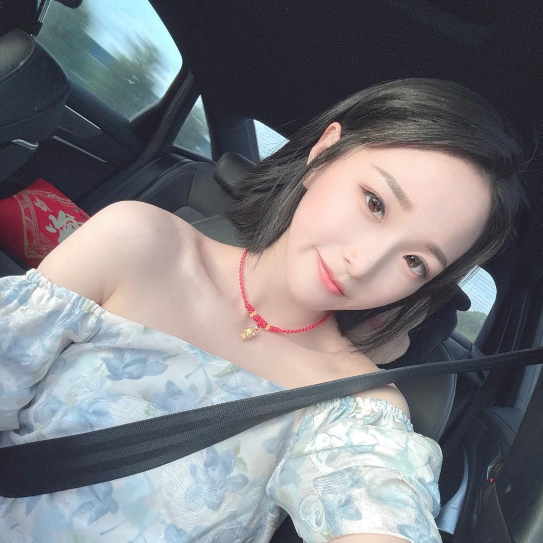 夏小雪在这里